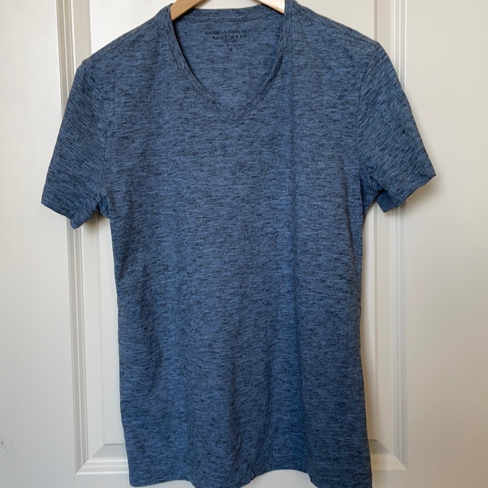 Banana Republic Soft Wash V-neck T-Shirt